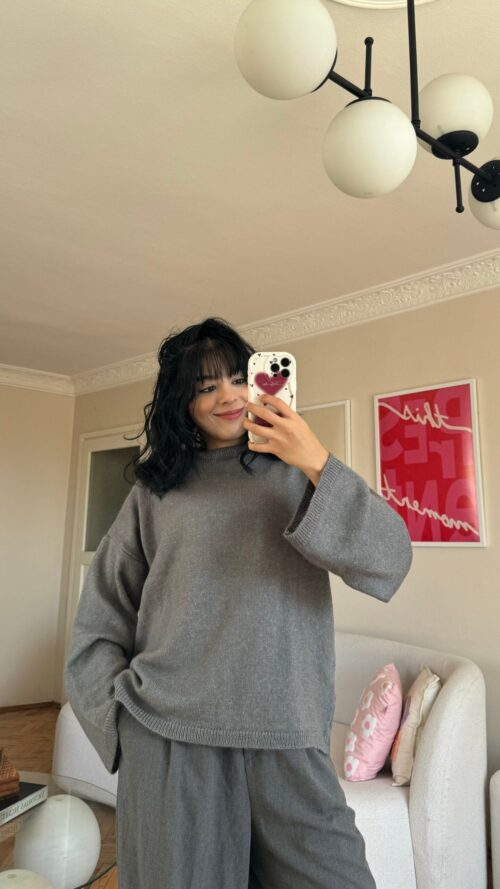Viola Dark Grey Sweater