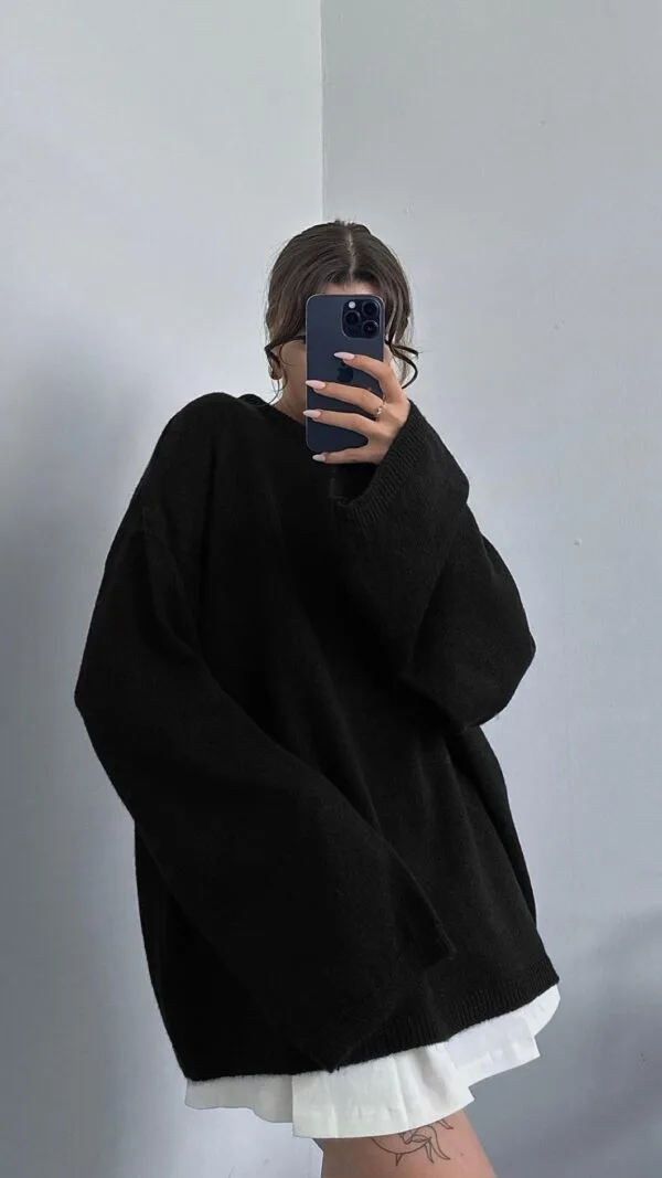Viola Black Sweater