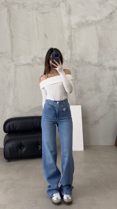 Retro Medium Blue Belted Jean