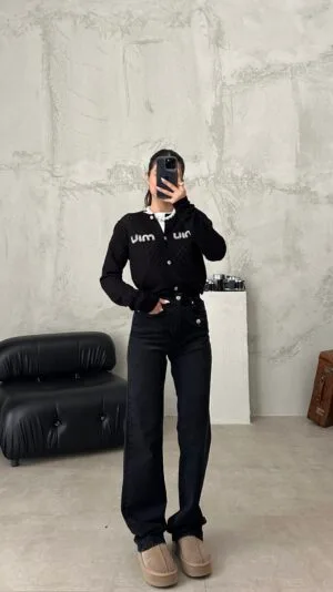 Retro Black Belted Jean
