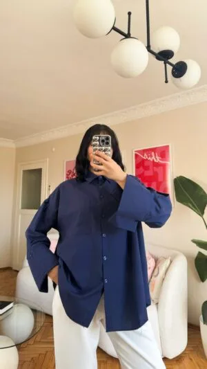 Wide Cuffled Navy Shirt