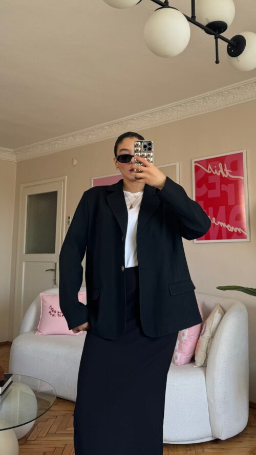 Vivian Oversize Black Blazer