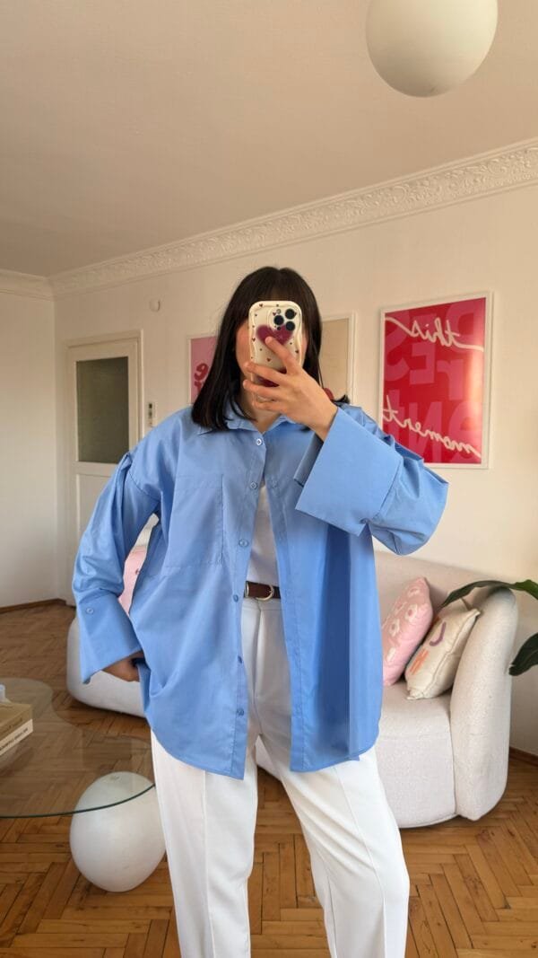 Wide Cuffled Blue Shirt