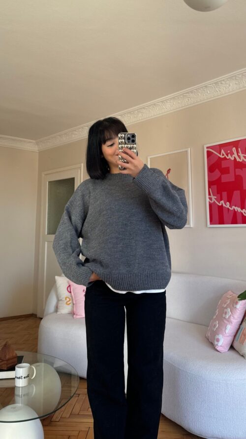 Sandy Dark Grey Sweatshirt