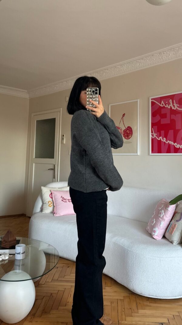 Key Dark Grey Sweater