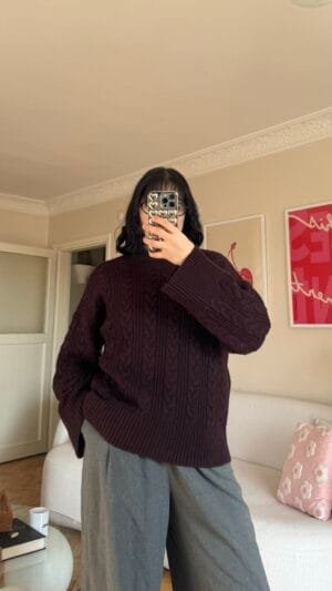 Amelia Dark Burgundy Sweatshirt