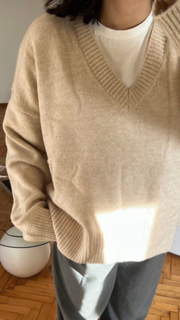 The V Beige Sweater