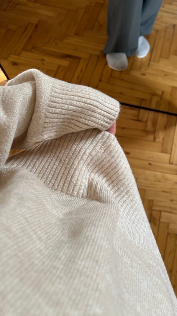 The V Beige Sweater