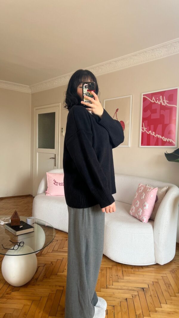 The V Black Sweater
