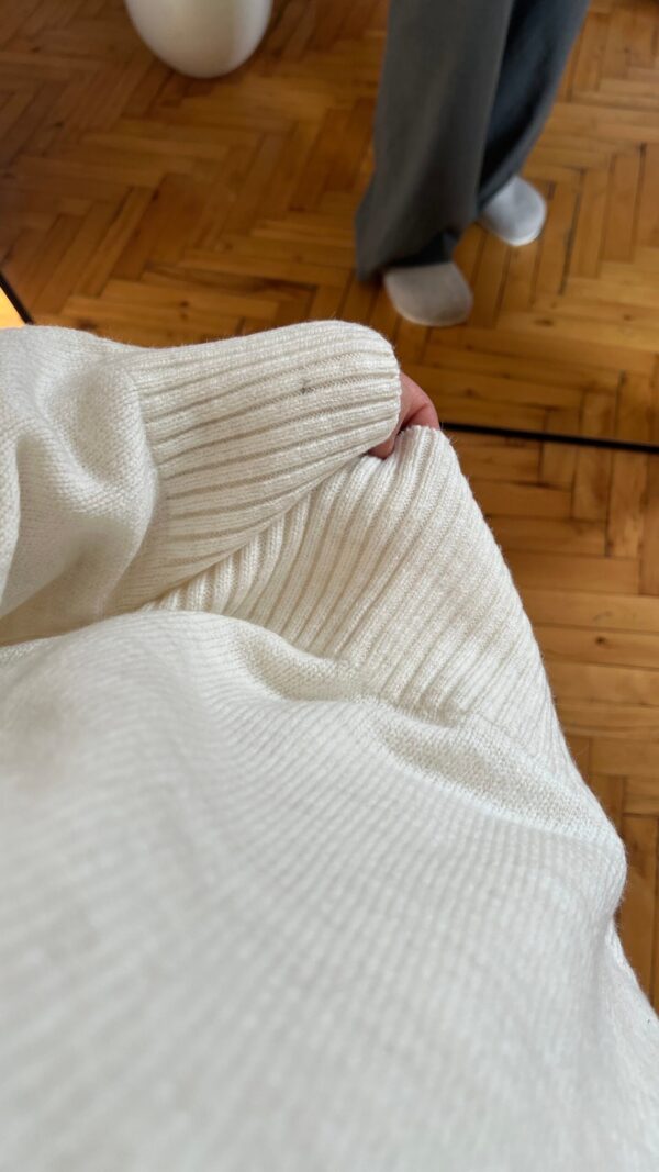 The V Creamy Sweater