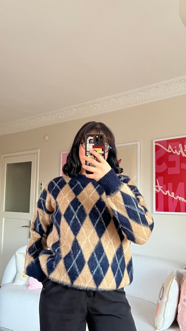 Baklava Navy-Beige Sweater