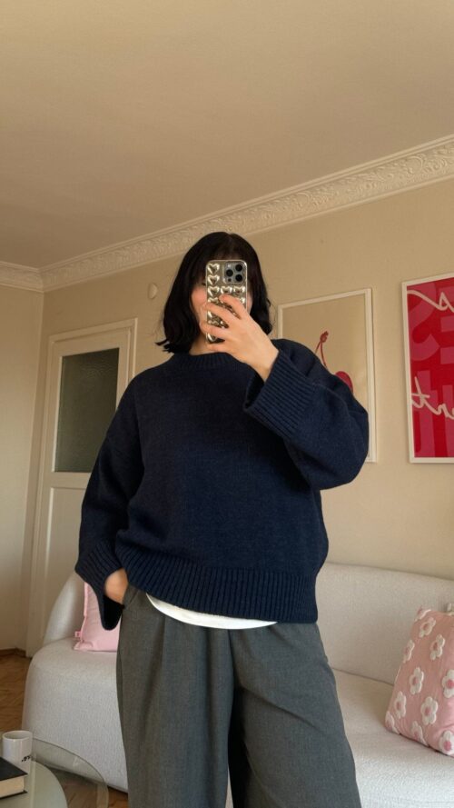 img_7029-2 Sandy Navy Sweatshirt