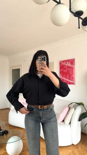 Laura Black Shirt