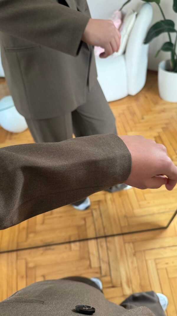 Velora Dark Brown Set