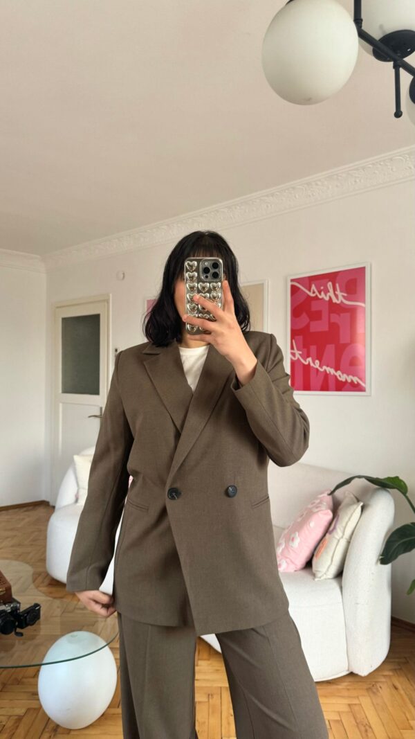 Velora Dark Brown Set