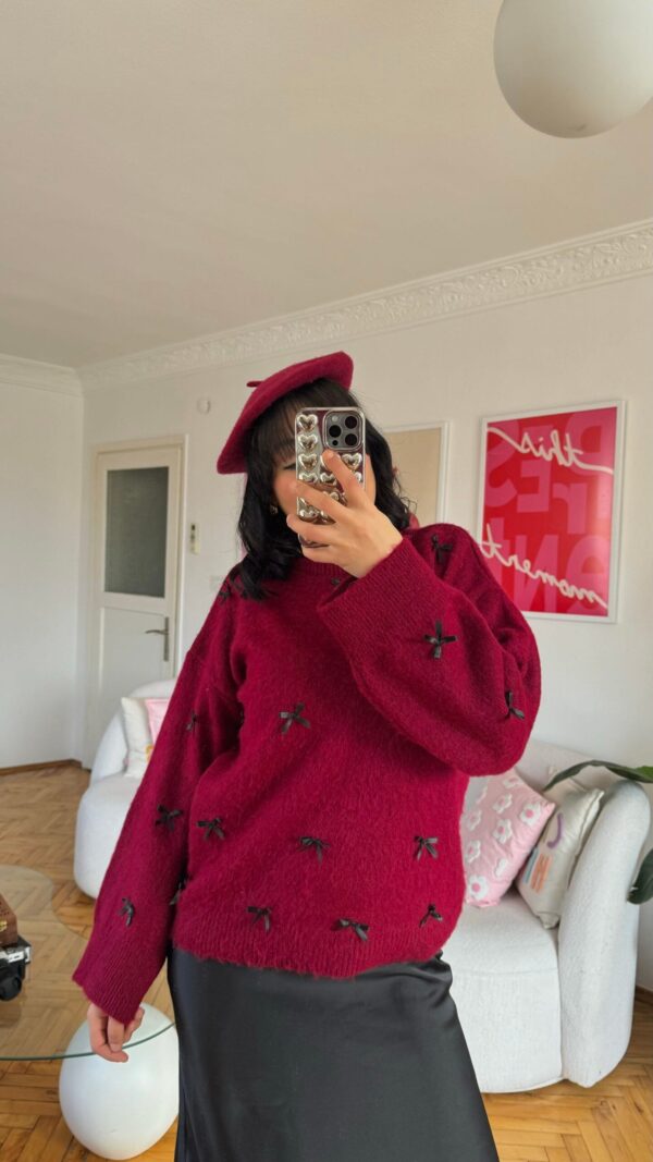Vali Burgundy Sweater