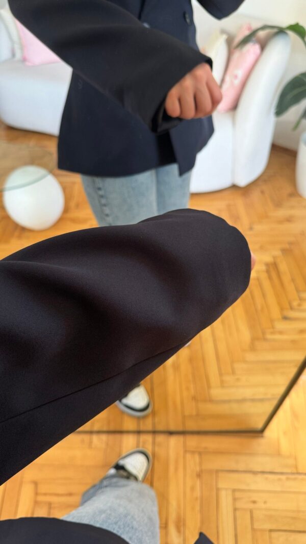 Fitted Black Blazer