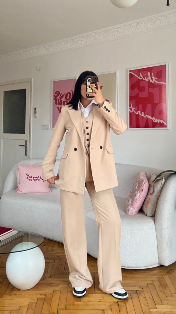 Flora Beige 3 Pieces Set