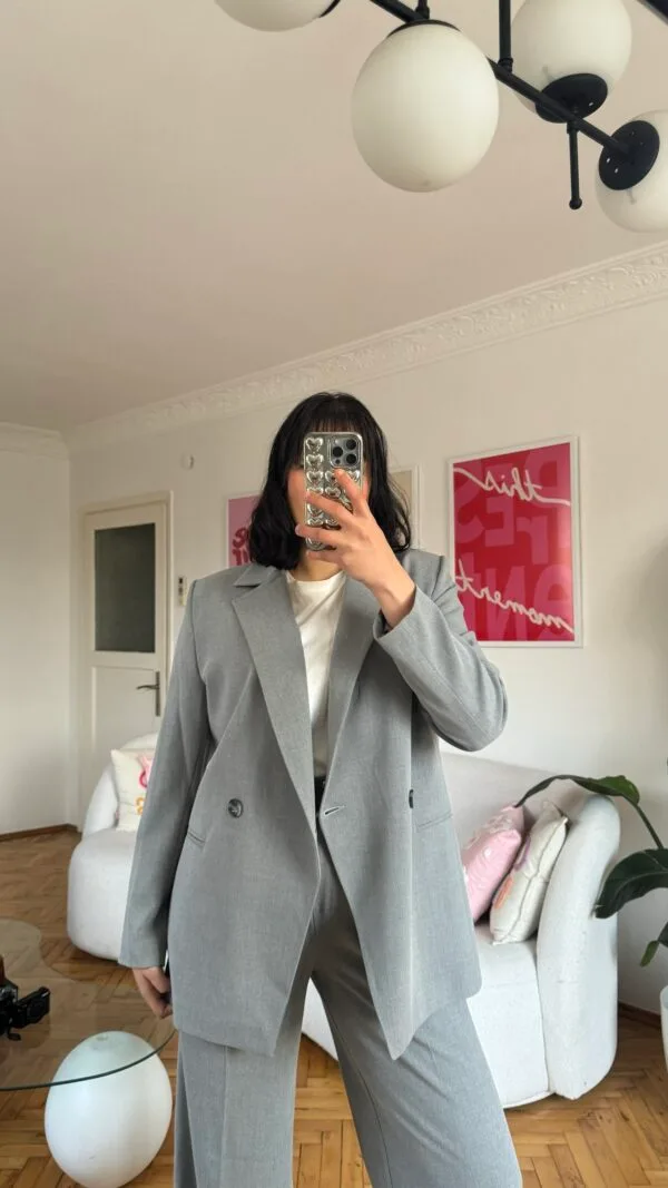 Velora Light Grey Blazer