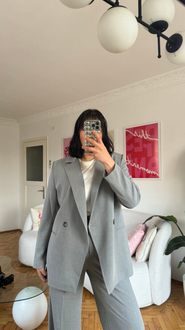 Velora Light Grey Blazer