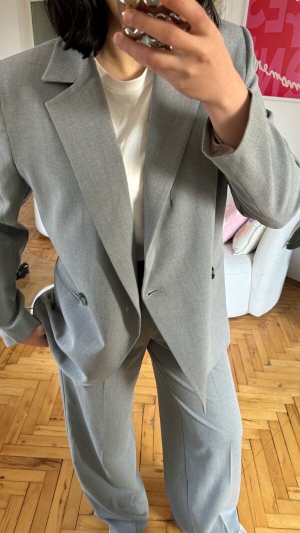 Velora Light Grey Blazer