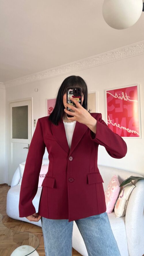 Carolina Fitted Burgundy Blazer