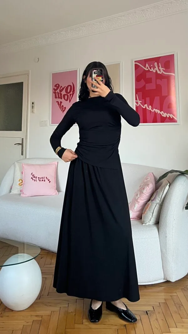 Mai Black Blouse And Skirt Set