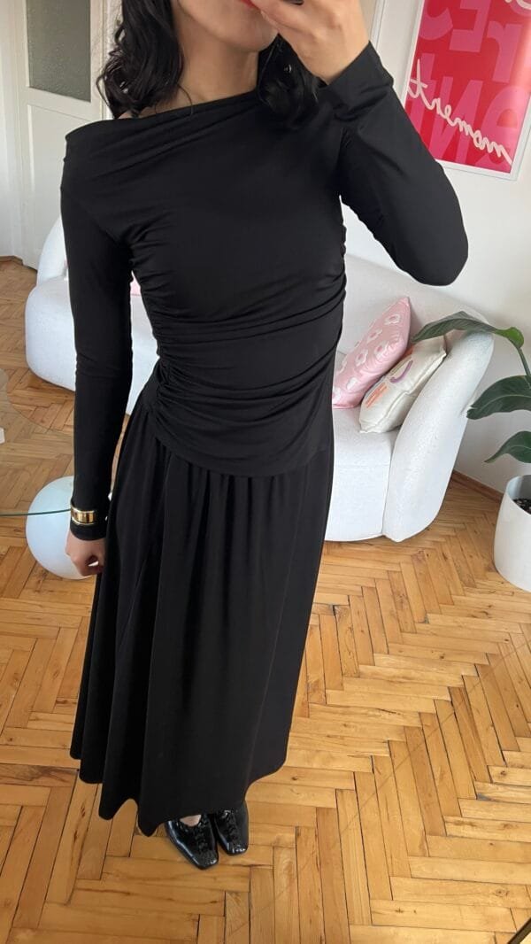 Mai Black Blouse And Skirt Set