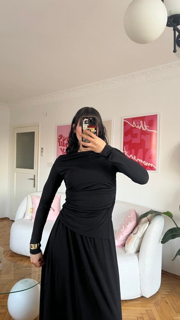 Mai Black Blouse And Skirt Set
