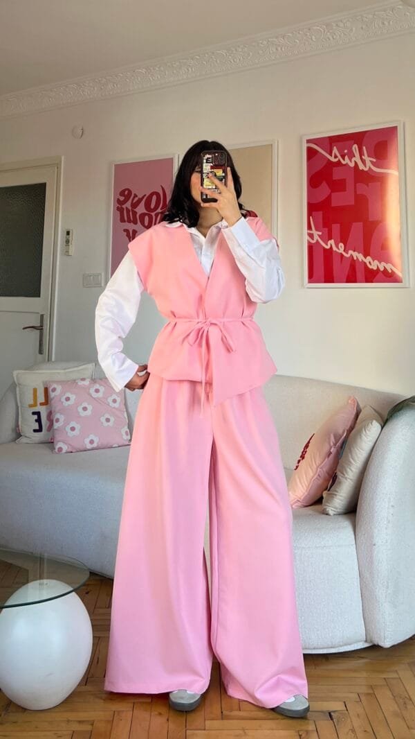 Melira Baby Pink Sleevless Set