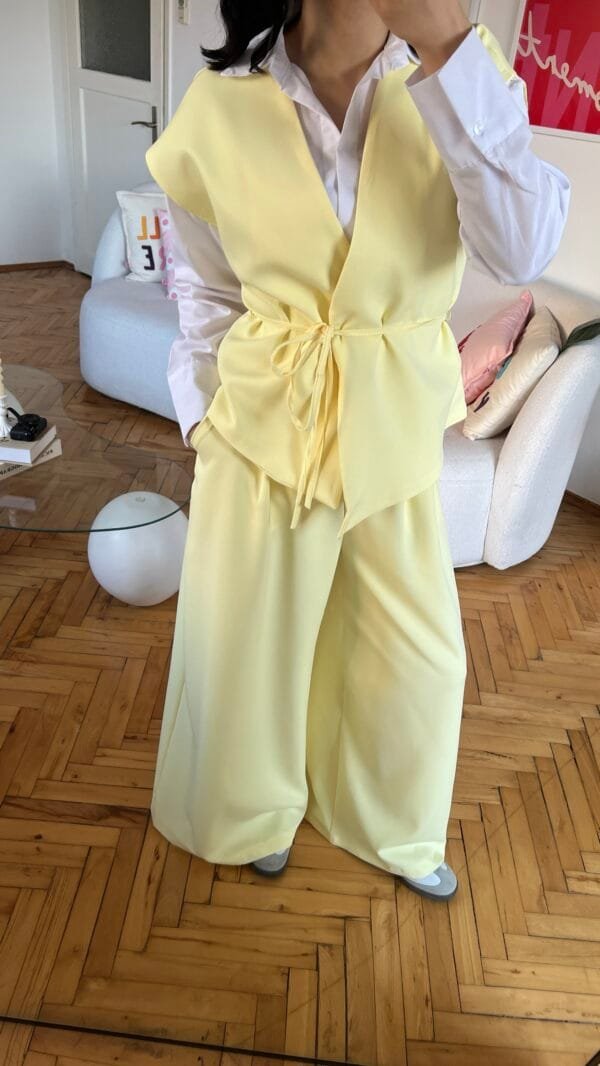 Melira Pastel Sleevless Set