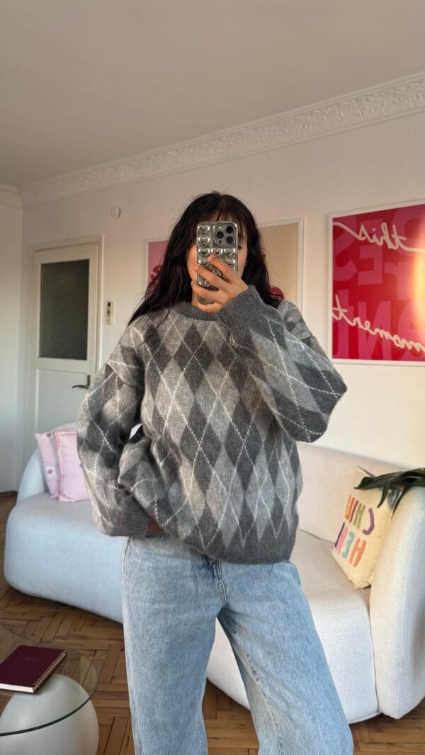Remy Baklava Dark Grey Sweater