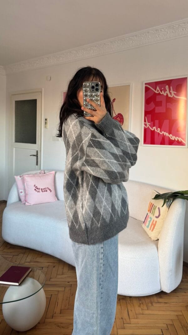 Remy Baklava Dark Grey Sweater