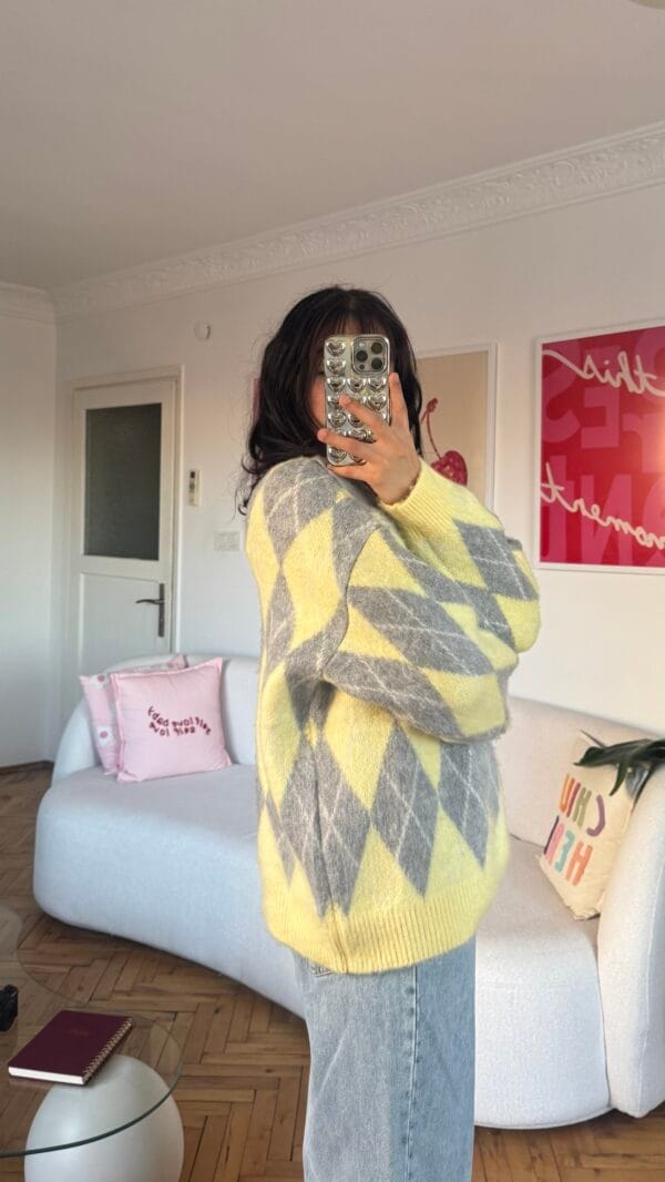 Remy Baklava Yellow/Grey Sweater