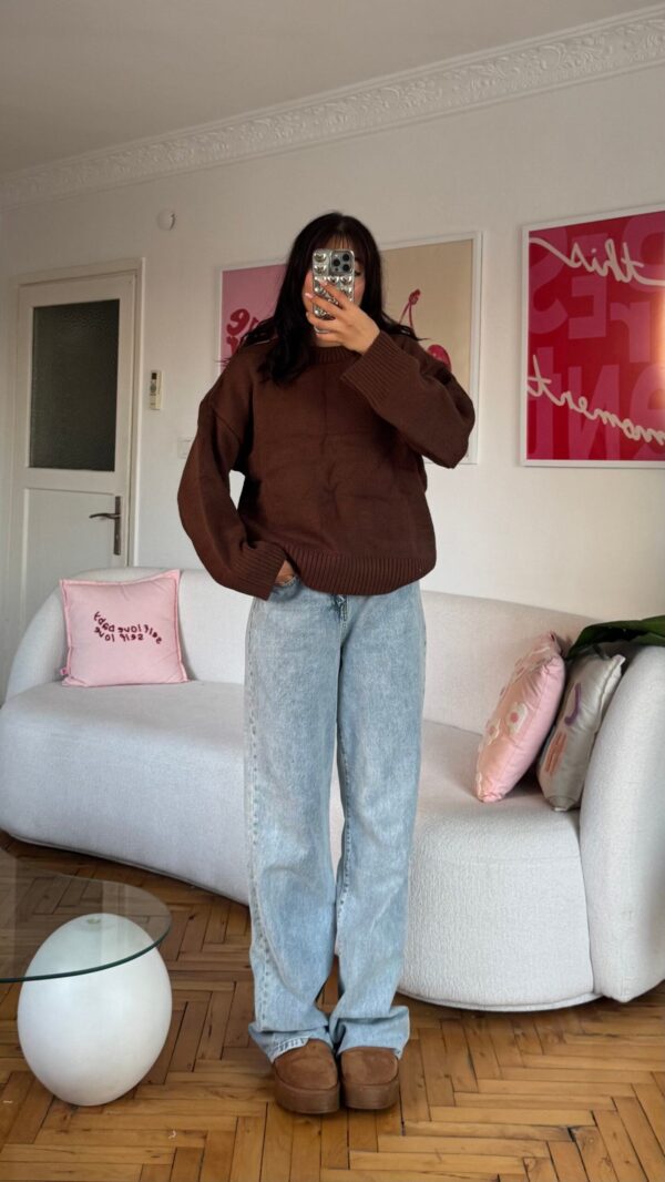 Sandy Dark Brown Sweater