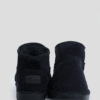 Universal Black UGG