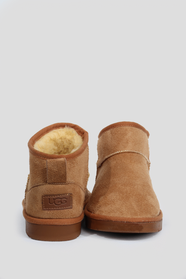 Universal Camel UGG