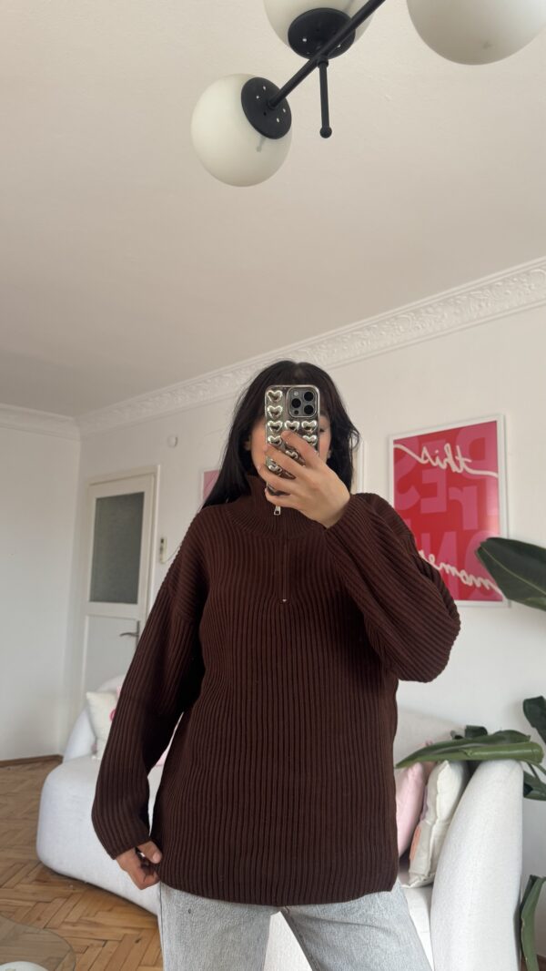 Ebru Dark Brown Unisex Zipped Sweater