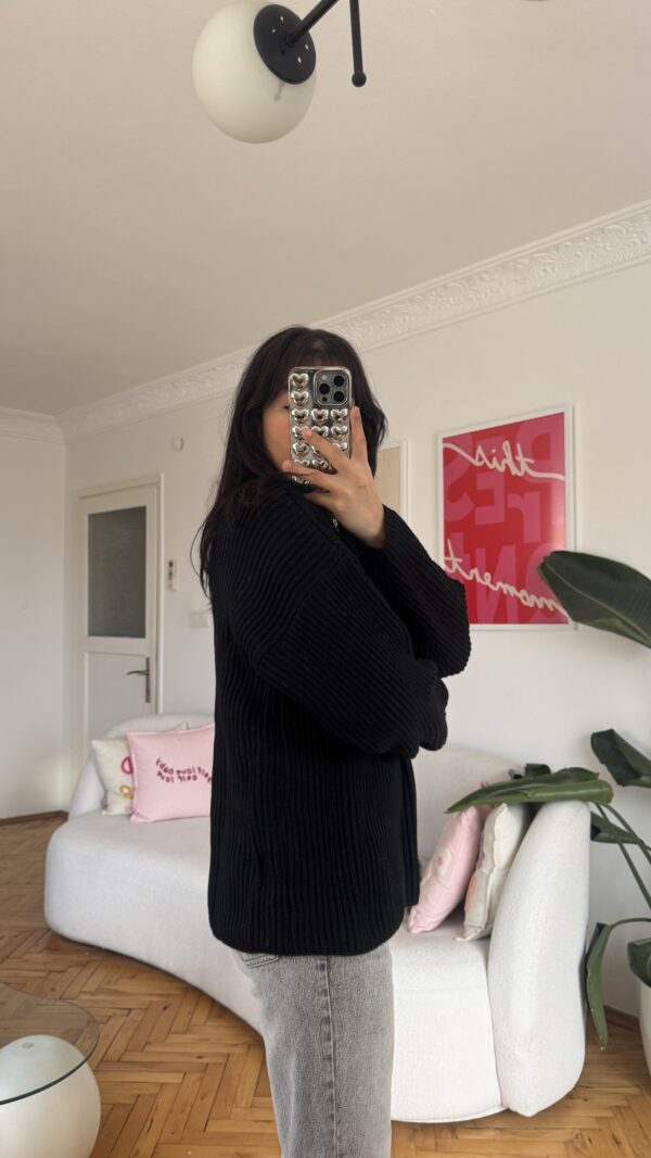 Ebru Black Unisex Zipped Sweater