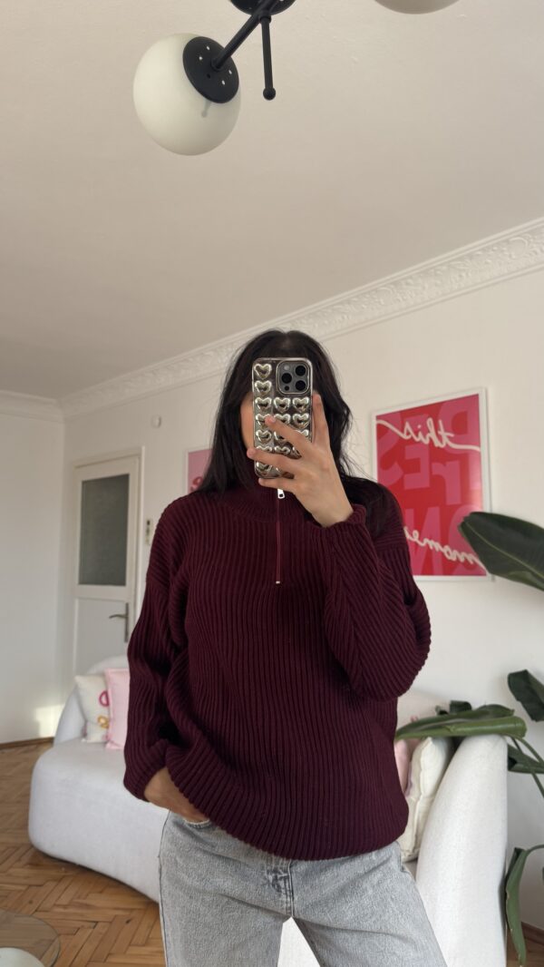 Ebru Burgundy Unisex Zipped Sweater