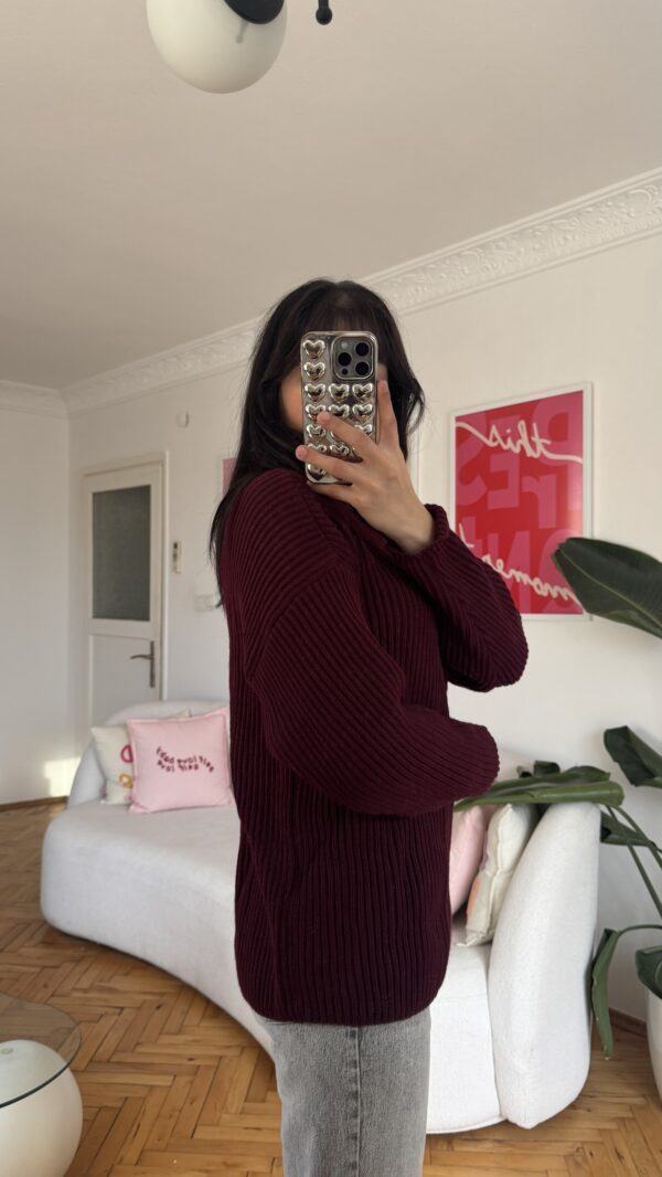 Ebru Burgundy Unisex Zipped Sweater