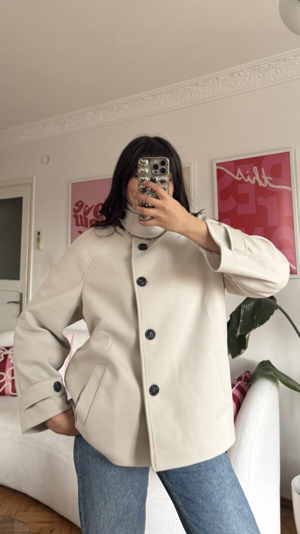Rez Premuim Creamy Coat