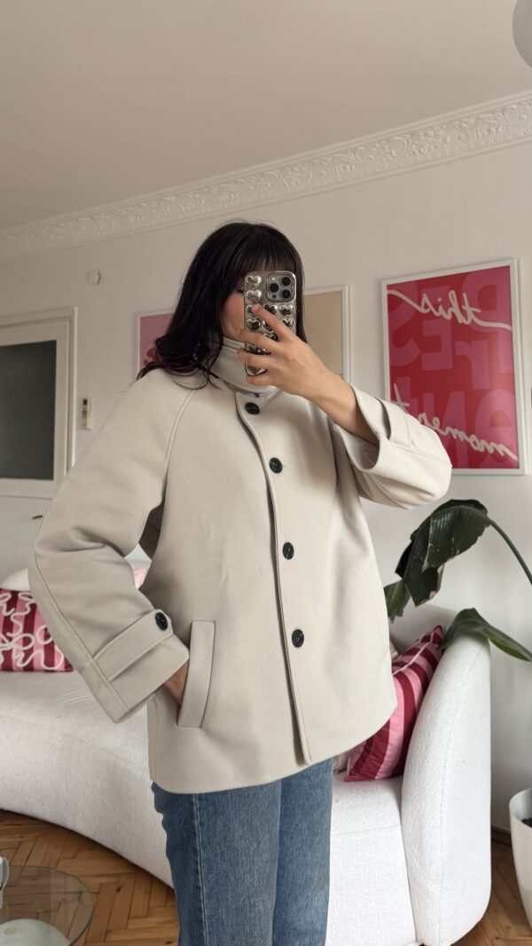 Rez Premuim Creamy Coat